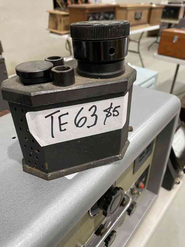 Stacks Image 1804